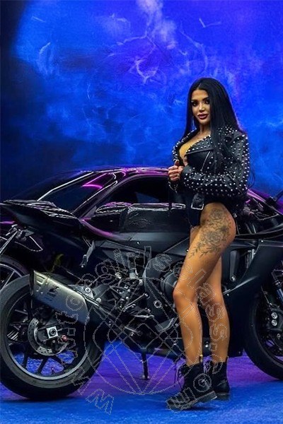 <b>CIVITANOVA MARCHE</b><BR>
Per darti momenti di pura passione..
per gli amanti della trasgressione
Vieni nel mio mondo, fatto di fantasia e... Mary Dion CIVITANOVA MARCHE 3511843940